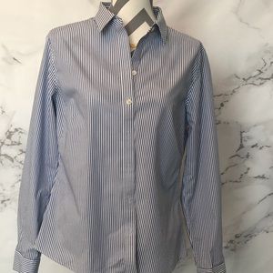 Non iron blue and white Banana Republic Size L